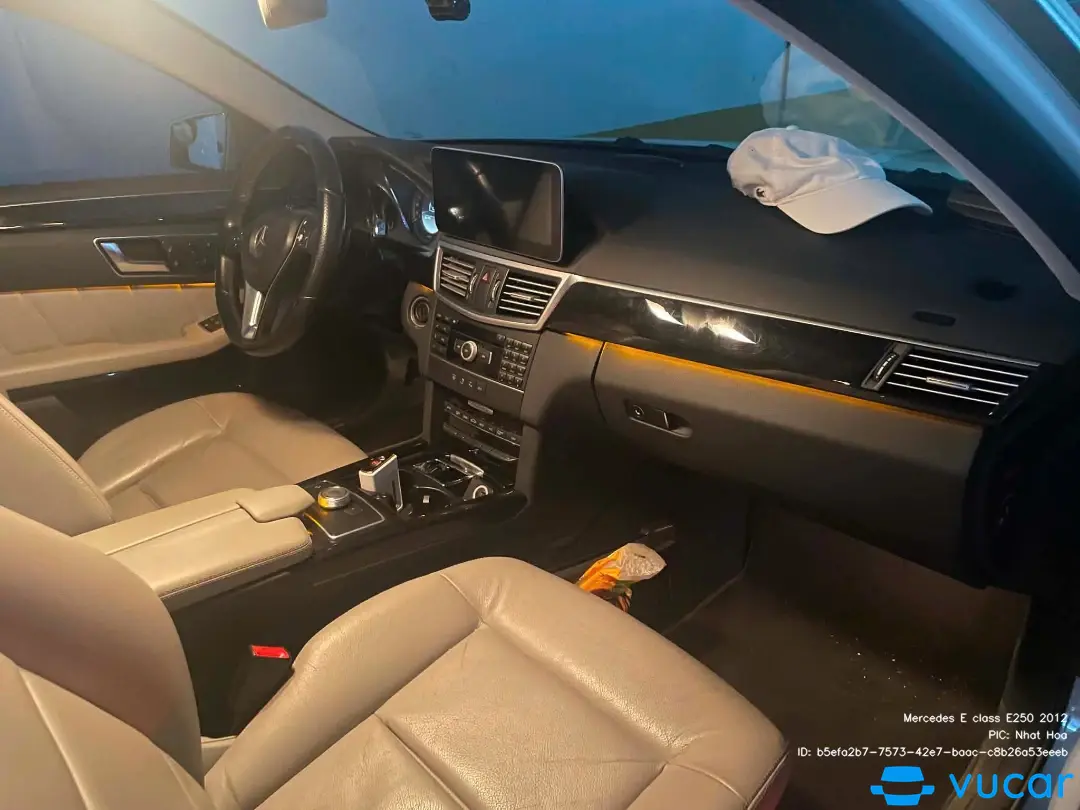 Mercedes E class E250 2012 - Nội thất 3