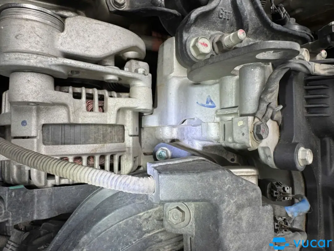 Kia Sonet Premium 1.5 AT 2022 - Khoang động cơ 5