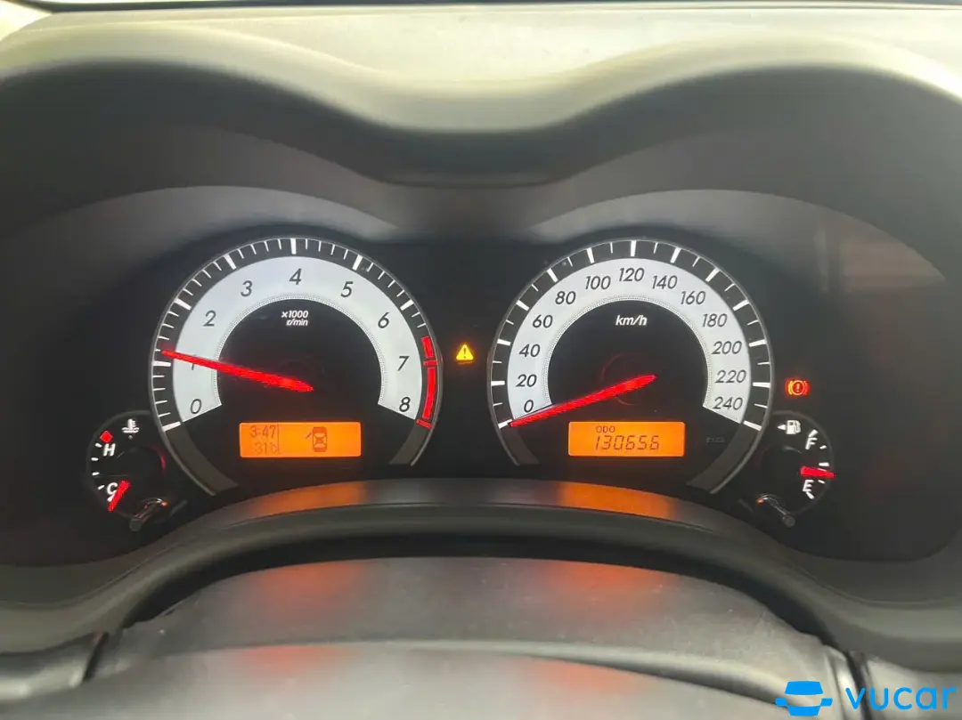 Toyota Corolla altis 1.8G MT 2012 - Nội thất 4