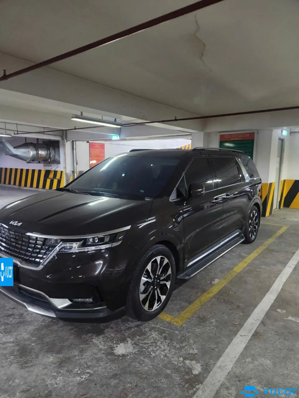 Kia Carnival Signature 2.2D 2022 - Ngoại thất 2