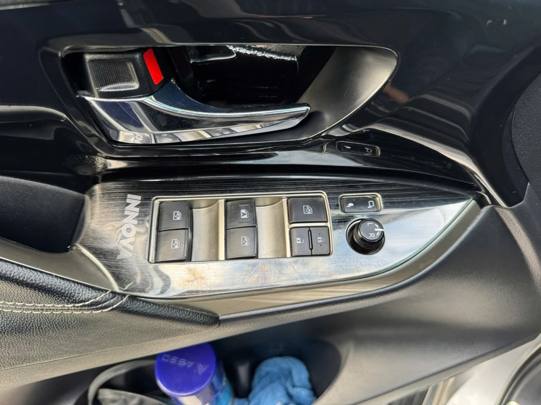 Toyota Innova 2.0G 2016 - Nội thất 28