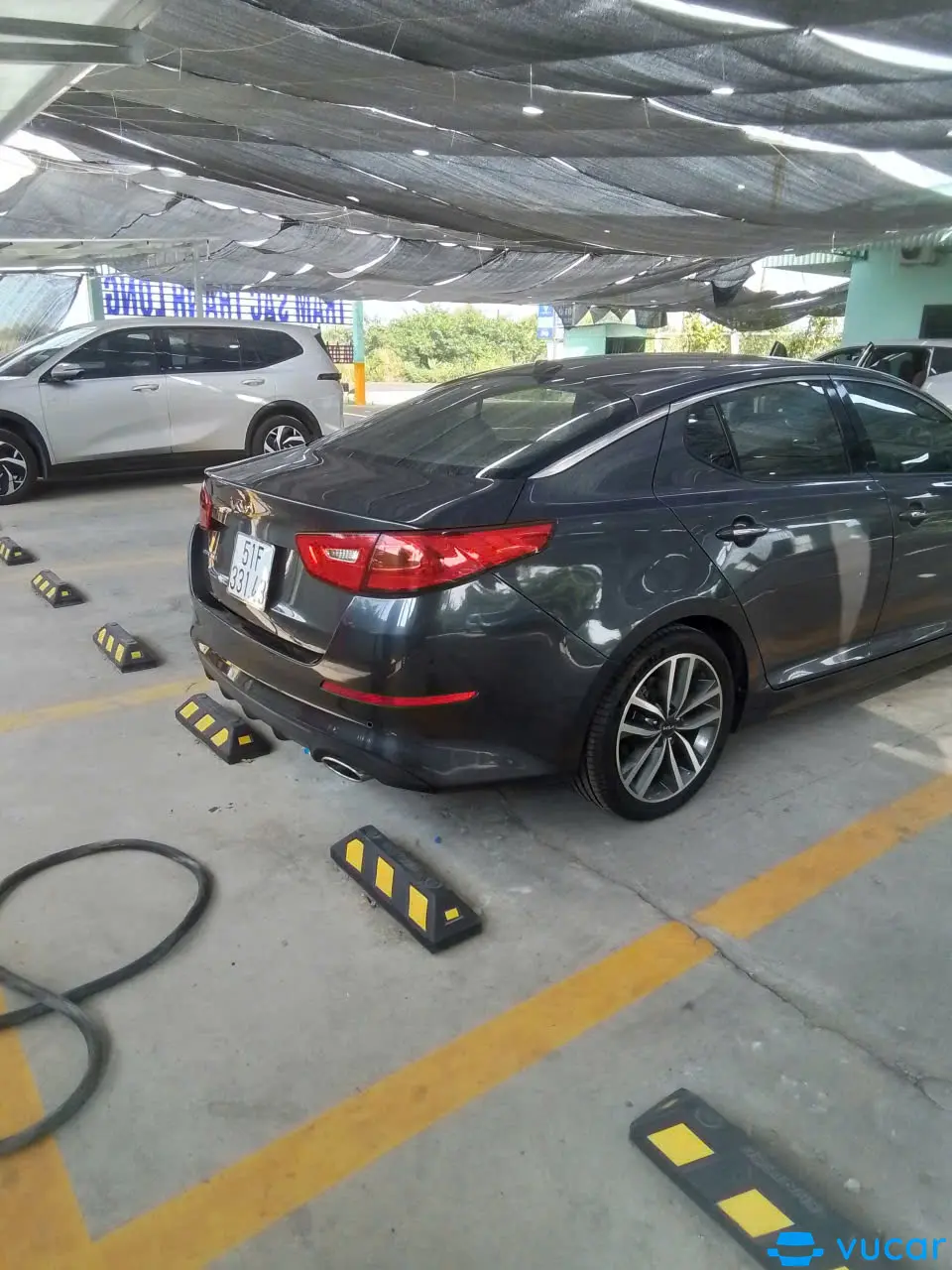 Kia Optima 2.0 AT 2015 - Khoang động cơ 1