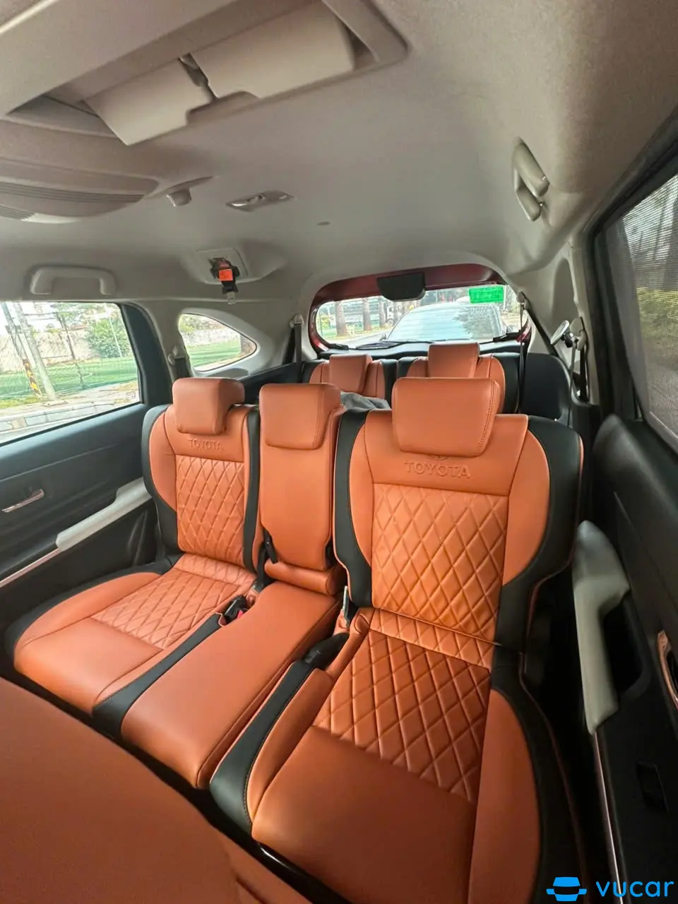 Toyota Veloz Cross Top 1.5 CVT 2023 - Nội thất 1