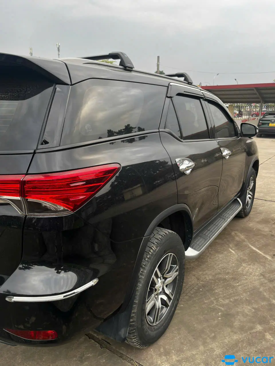 Toyota Fortuner 2.4L 4x2 AT 2022 - Ngoại thất 4