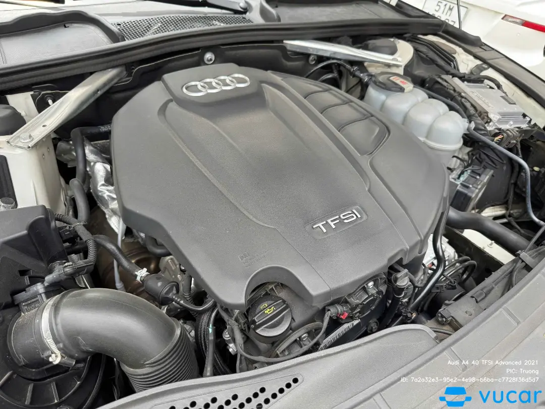Audi A4 40 TFSI Advanced 2020 - Khoang động cơ 1