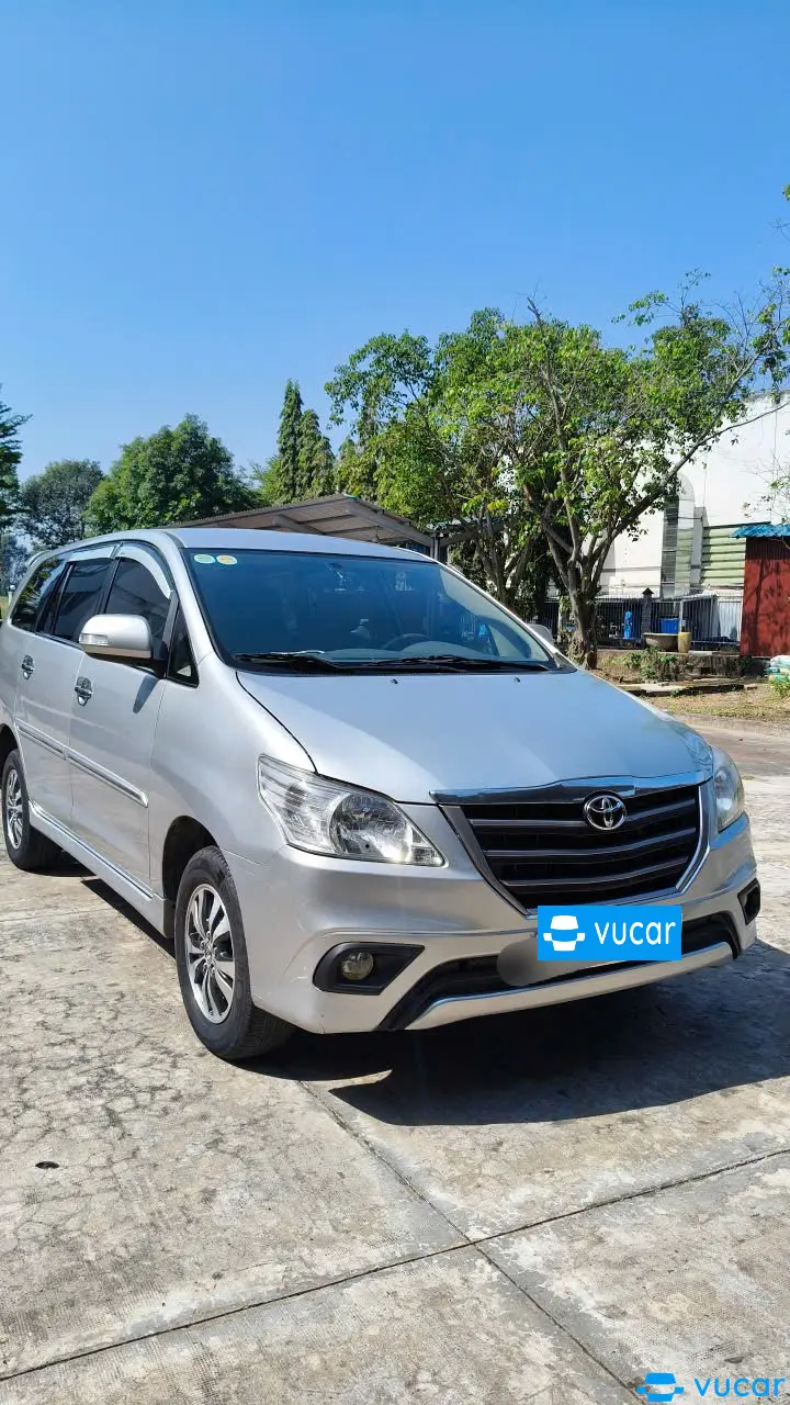 Ảnh xe Toyota Innova  2016