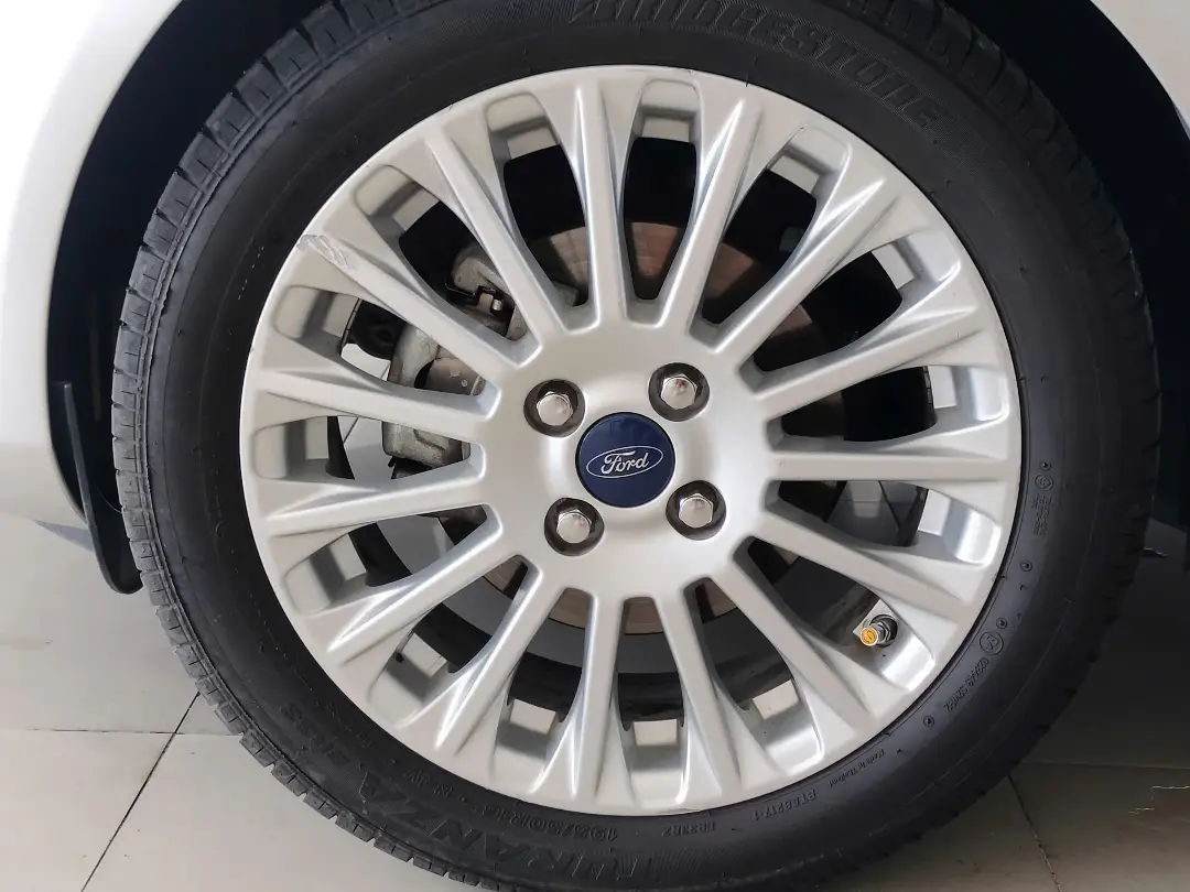 Ảnh xe Ford Fiesta Titanium 1.5 AT 2016 - ảnh 5