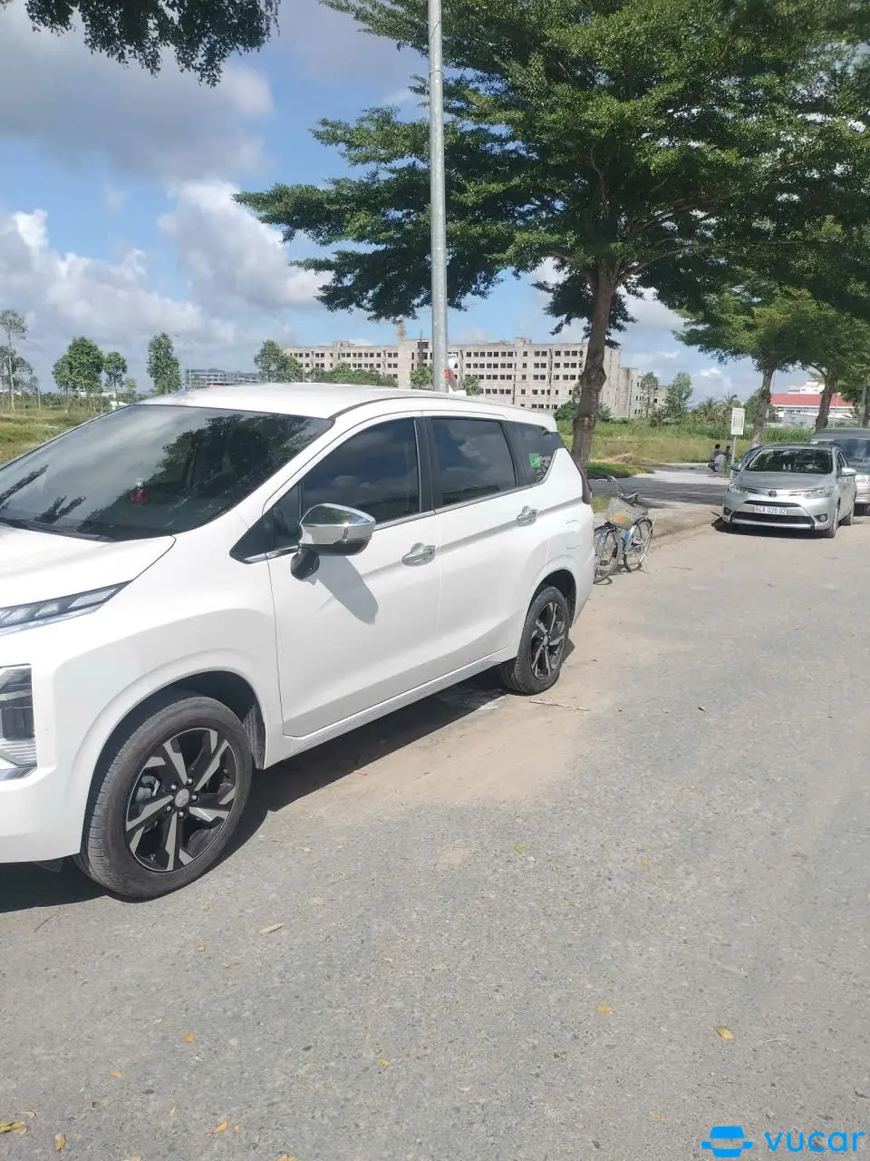 Xpander 1.5 at premium màu trắng . 2024 - Ngoại thất 1
