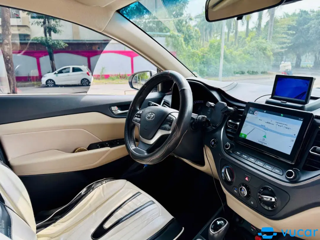 Hyundai Accent  2022 - Nội thất 2