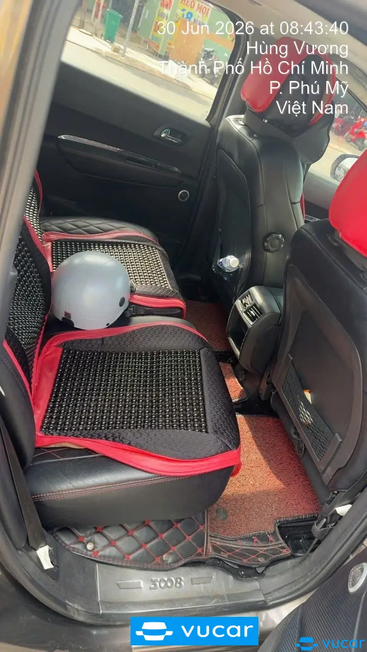 Peugeot 3008 1.6L Turbo AT 2015 - Nội thất 1