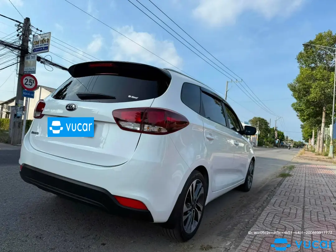 Kia Rondo Số sàn 2022 - Ngoại thất 8