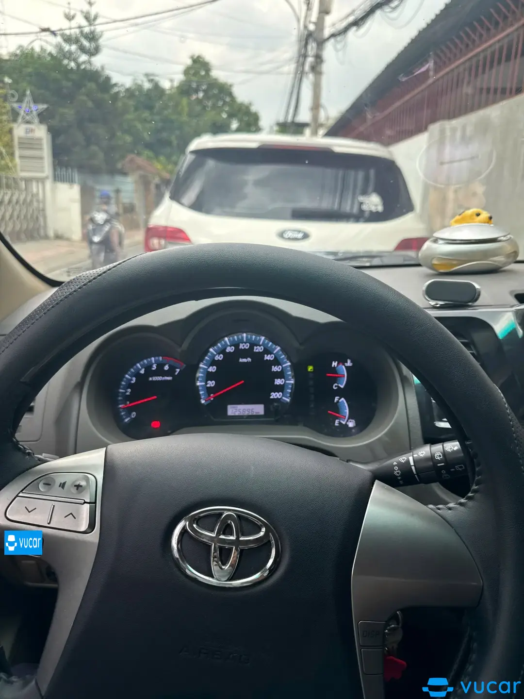 Toyota Fortuner 2.7V 4x2 AT 2013 - Nội thất 1