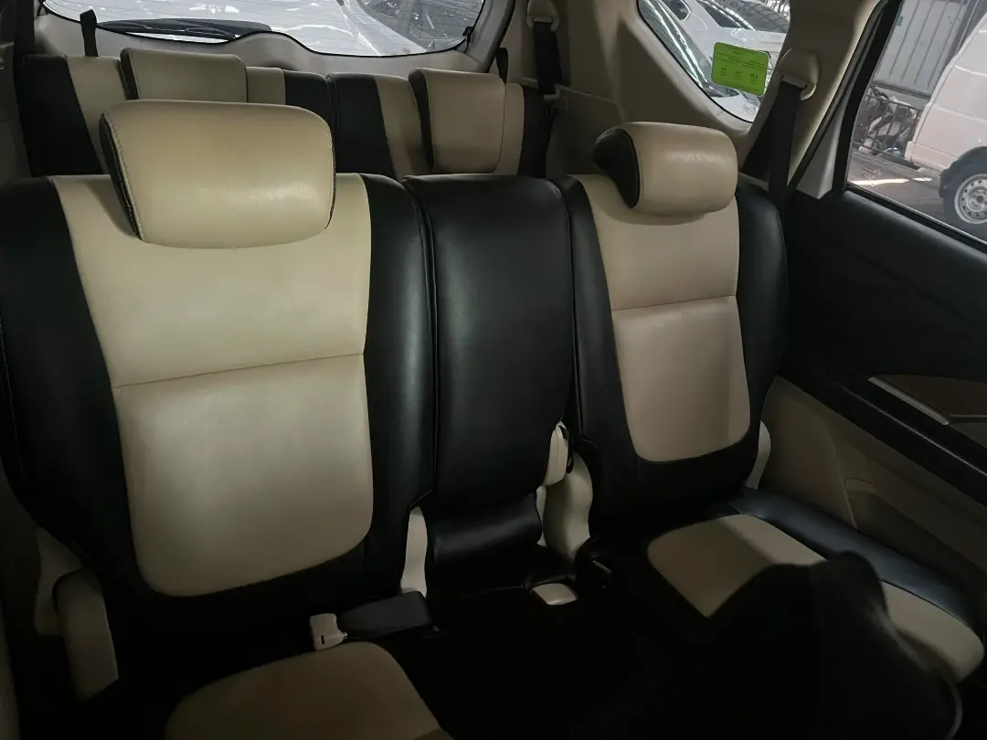 Mitsubishi Xpander 1.5 AT 2019 - Nội thất 4