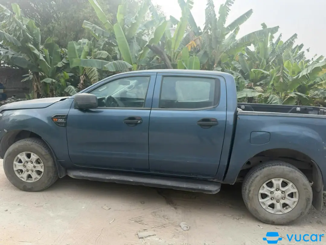 Ford Ranger XLS 2.2L 4x2 MT 2015 - Ngoại thất 3