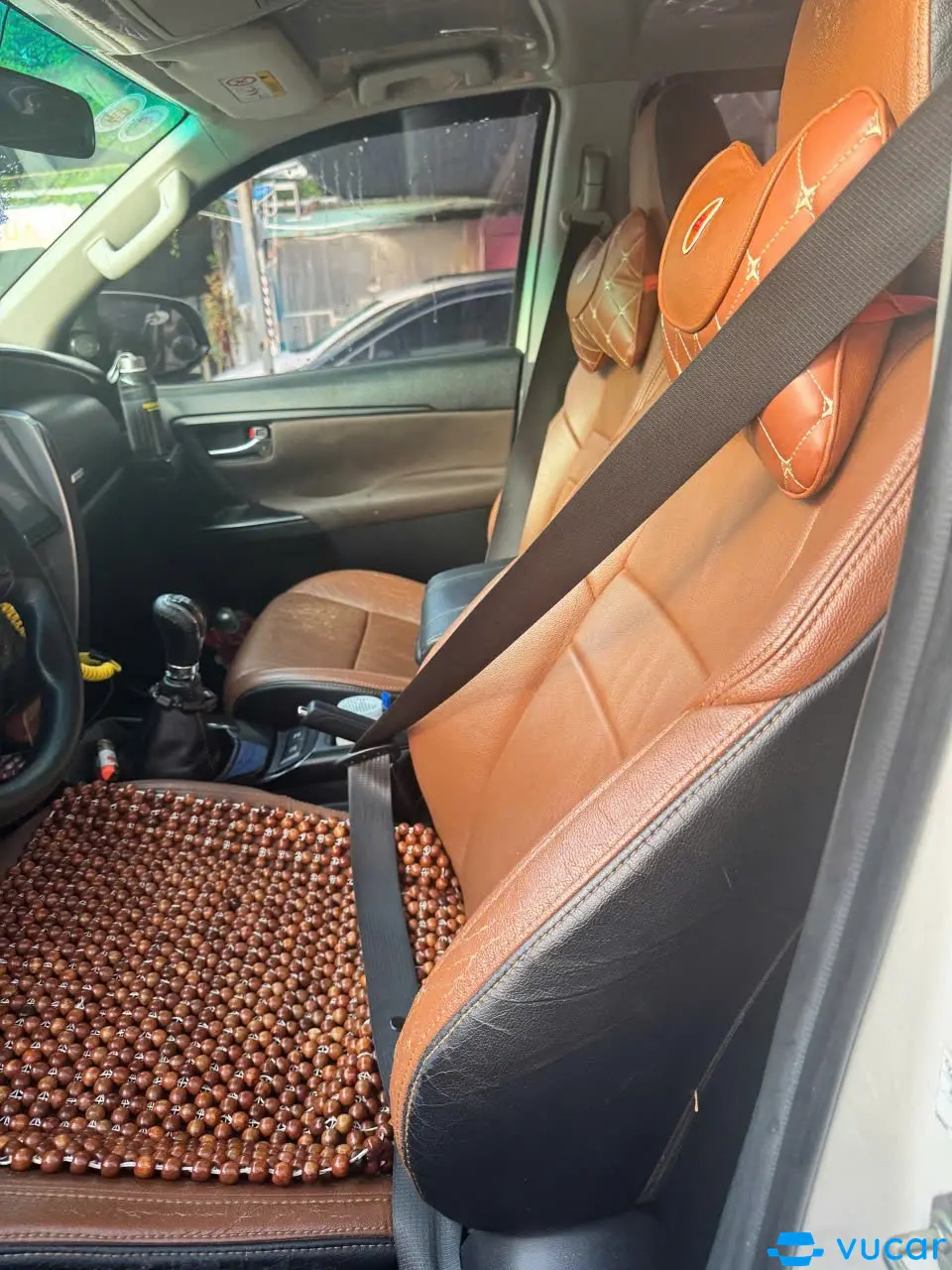 Toyota Fortuner 2.4G 4x2 MT 2017 - Nội thất 3