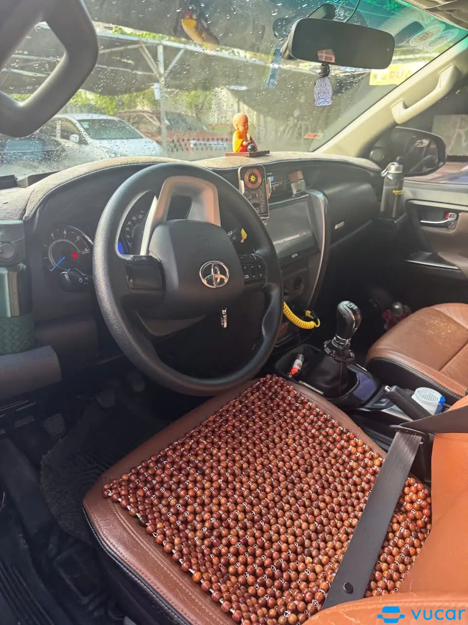 Toyota Fortuner 2.4G 4x2 MT 2017 - Nội thất 1