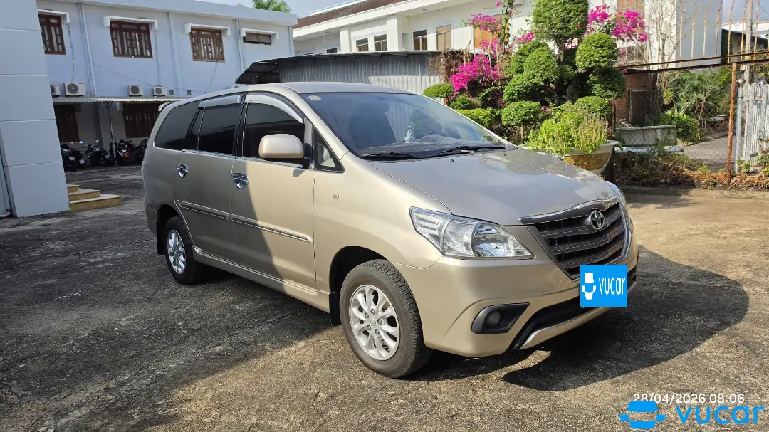 Ảnh xe Toyota Innova 2.0E 2014