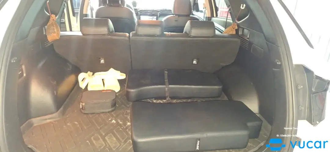 Hyundai Tucson 2.0 AT Tiêu chuẩn 2024 - Nội thất 3