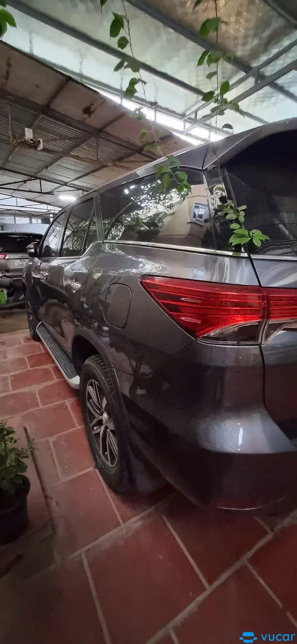 Toyota Fortuner 2.7V 4x4 AT 2017 - Ngoại thất 6