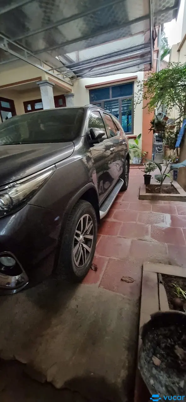 Toyota Fortuner 2.7V 4x4 AT 2017 - Ngoại thất 5