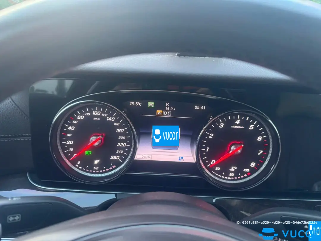 Mercedes E class  2016 - Nội thất 2