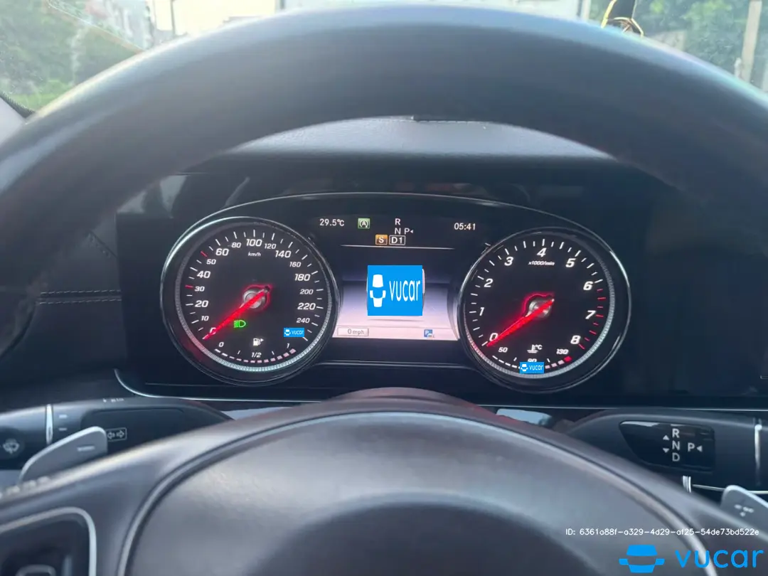 Mercedes E class  2016 - Nội thất 13