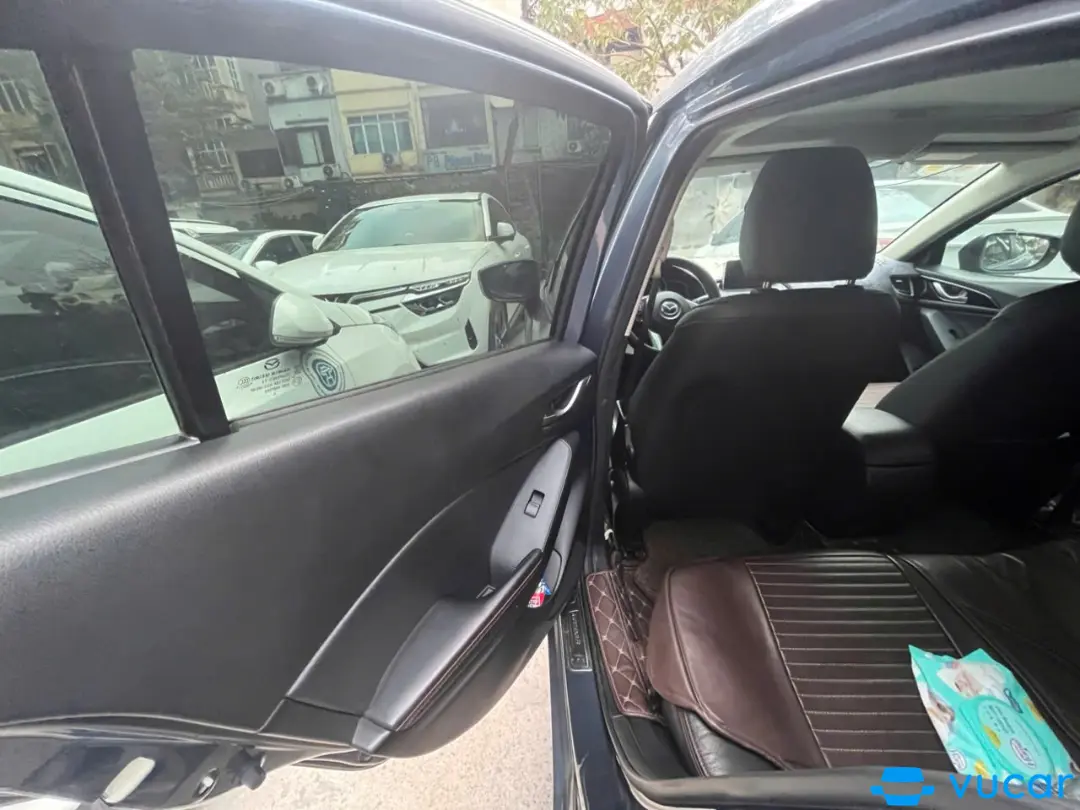 Mazda 3 1.5 AT 2016 - Nội thất 1