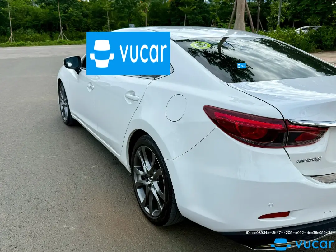 Mazda 6 2.0L Premium 2017 - Ngoại thất 12
