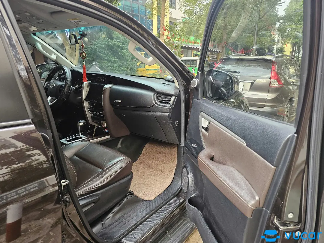 Toyota Fortuner  2017 - Nội thất 3