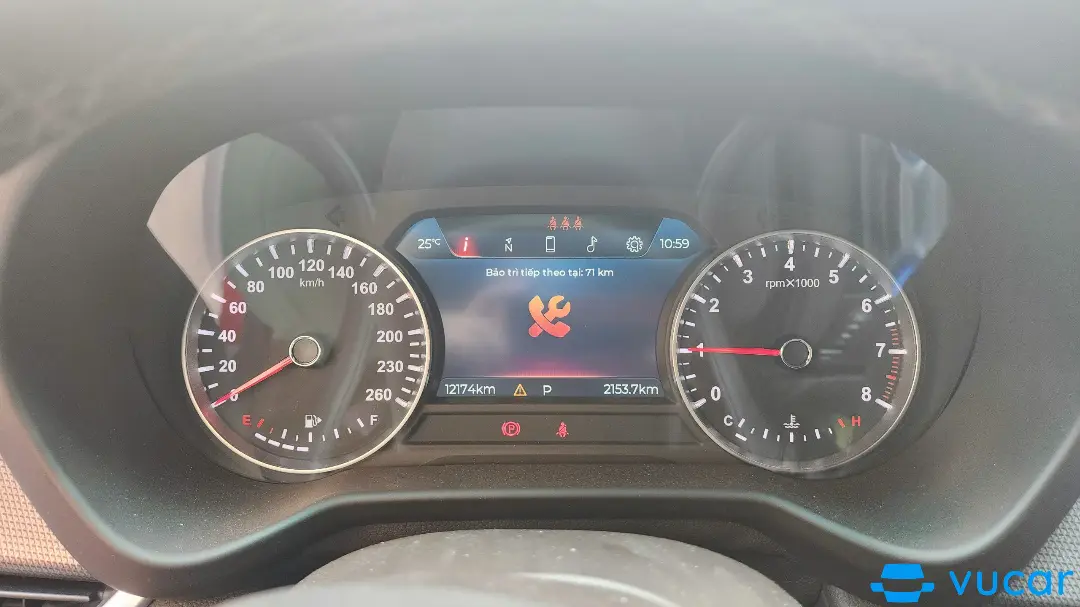 Vinfast Lux SA 2021 - Nội thất 1