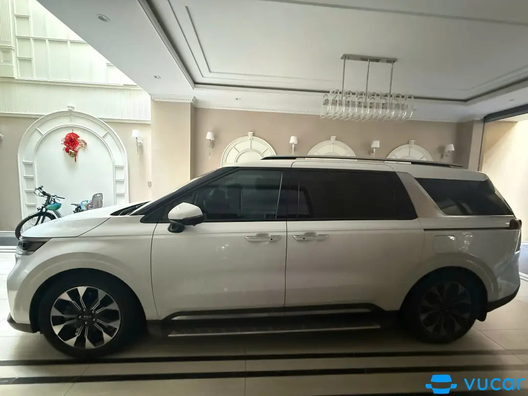 Kia Carnival Premium 2.2D 2022 - Ngoại thất 5