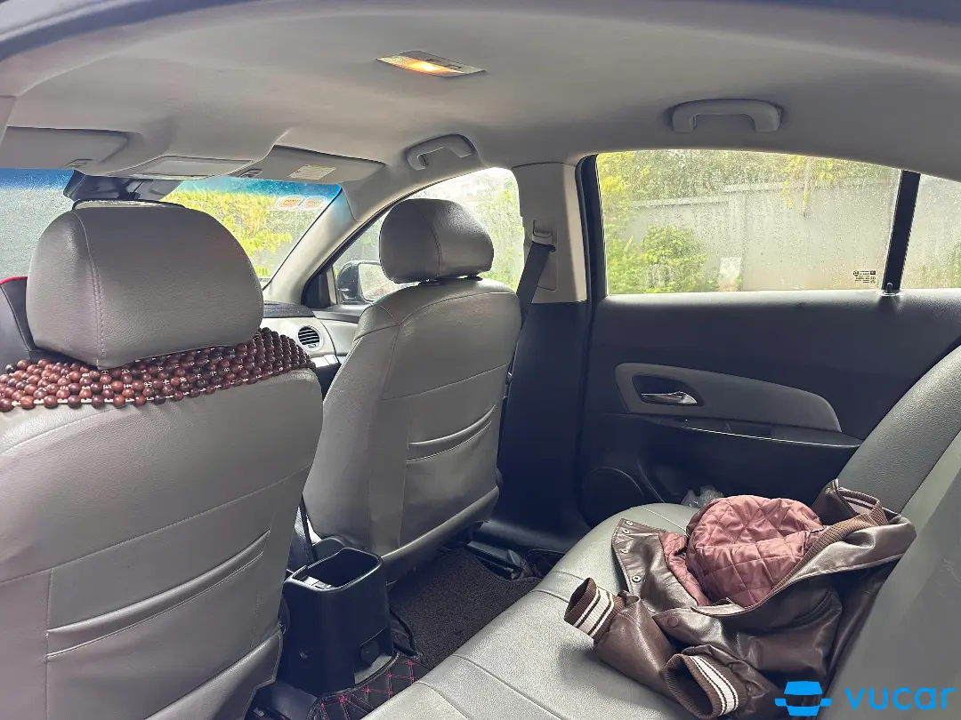 Chevrolet Cruze 2011 LS MT - Nội thất 1