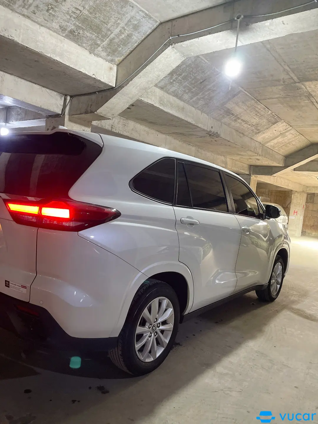 Toyota Innova Cross 2.0V CVT 2025 - Ngoại thất 6