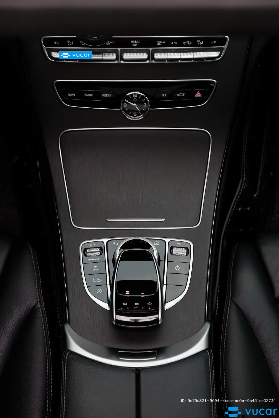 Mercedes C class C300 AMG 2020 - Nội thất 9