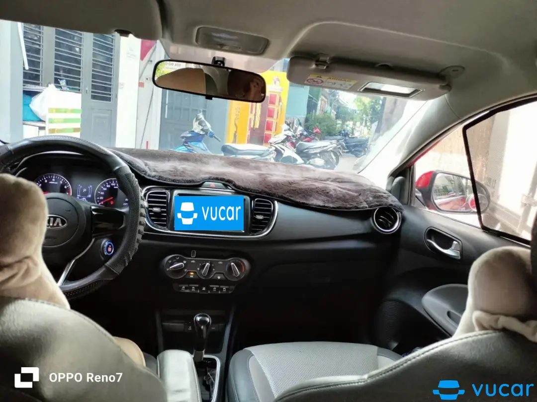 Kia Soluto 1.4 MT Deluxe 2020 - Nội thất 2