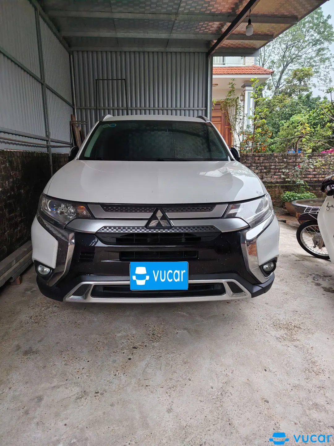 Ảnh xe Mitsubishi Outlander 2.0 CVT 2021