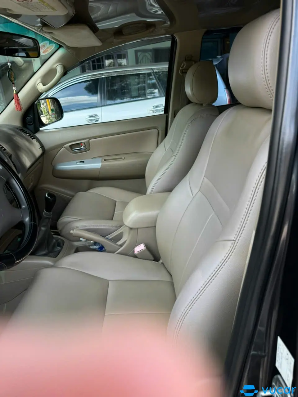 Toyota Fortuner 2011 - Nội thất 1