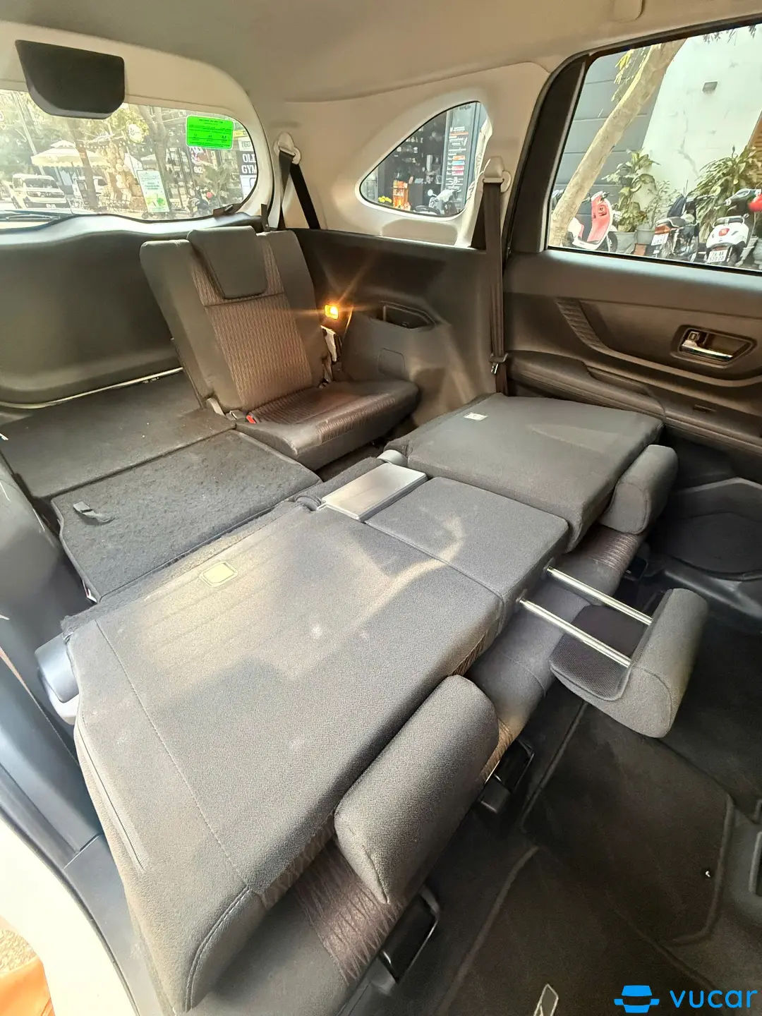 Toyota Avanza Premio 1.5 AT 2022 - Nội thất 3