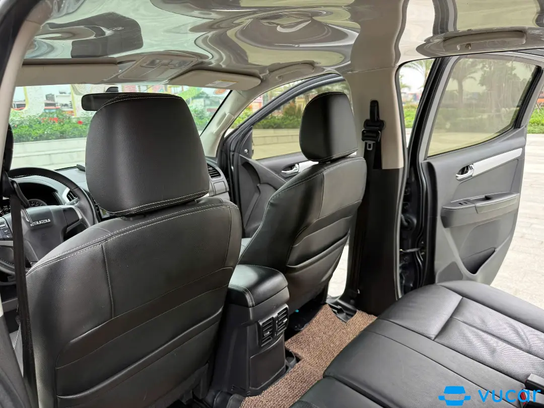 Isuzu Dmax LS 1.9L 4x2 MT 2019 - Nội thất 13