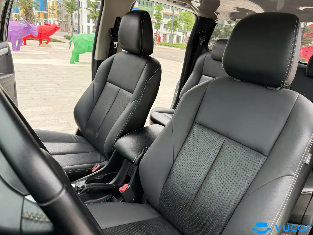 Isuzu Dmax LS 1.9L 4x2 MT 2019 - Nội thất 16