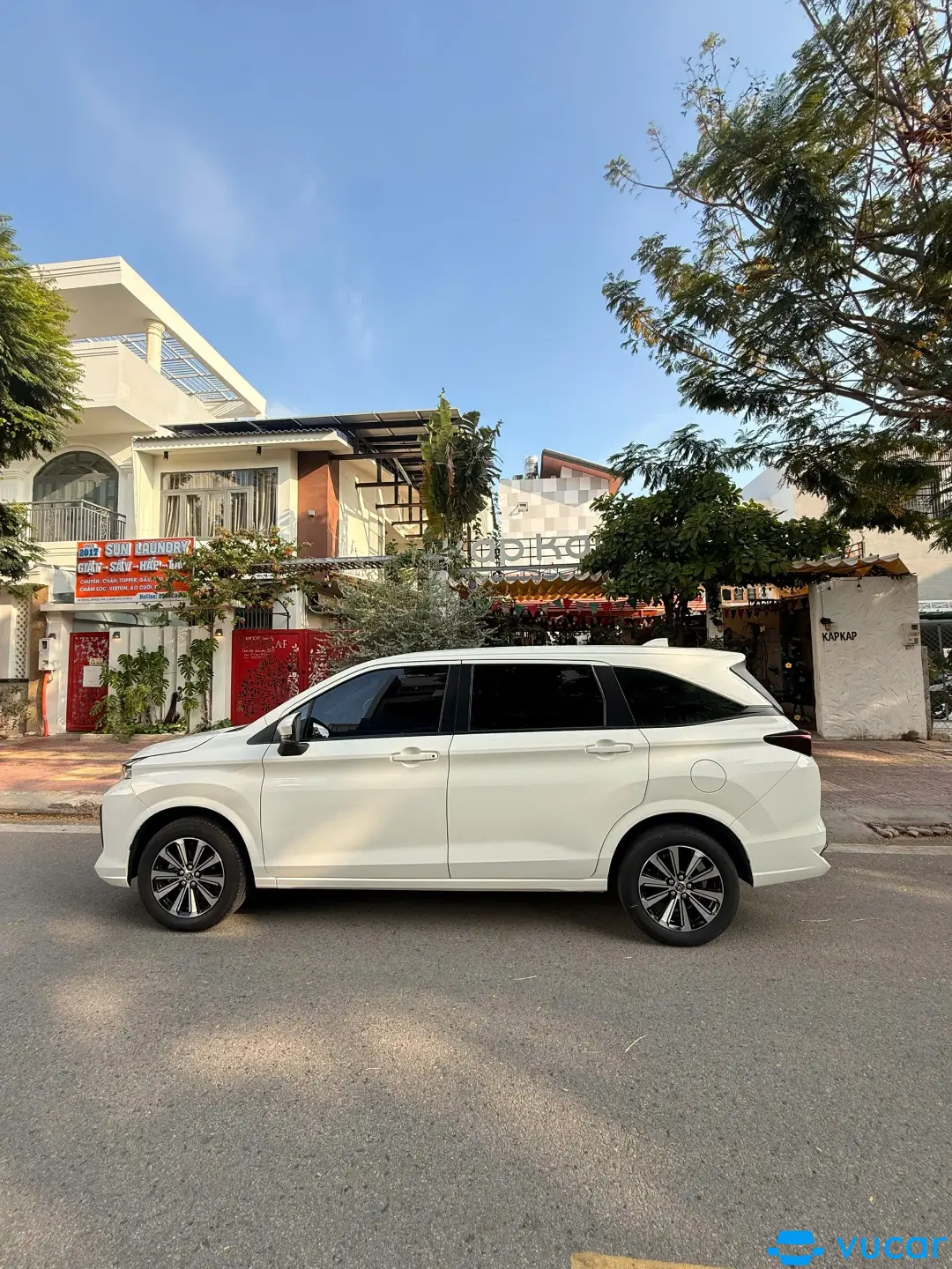 Toyota Avanza Premio 1.5 AT 2022 - Ngoại thất 6