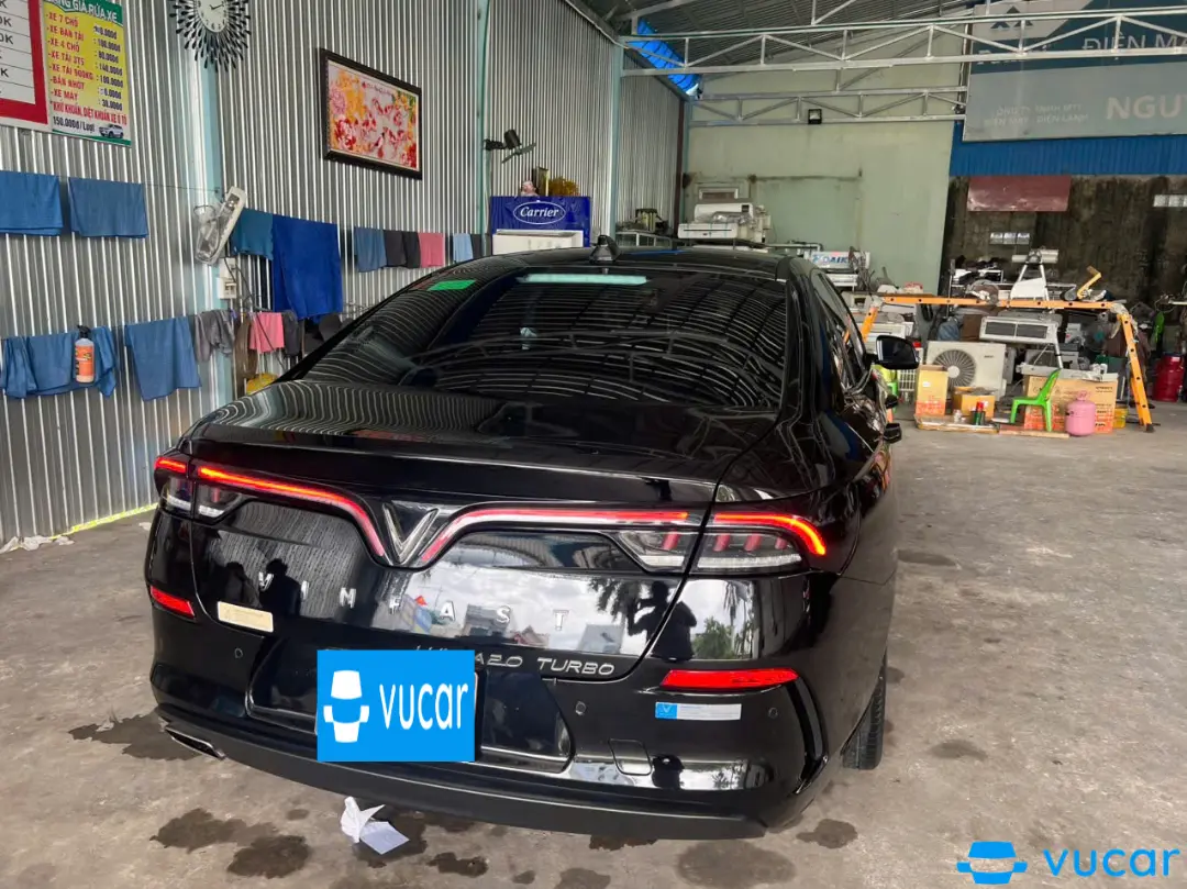 Vinfast lux A 2.0 2021 - Ngoại thất 4