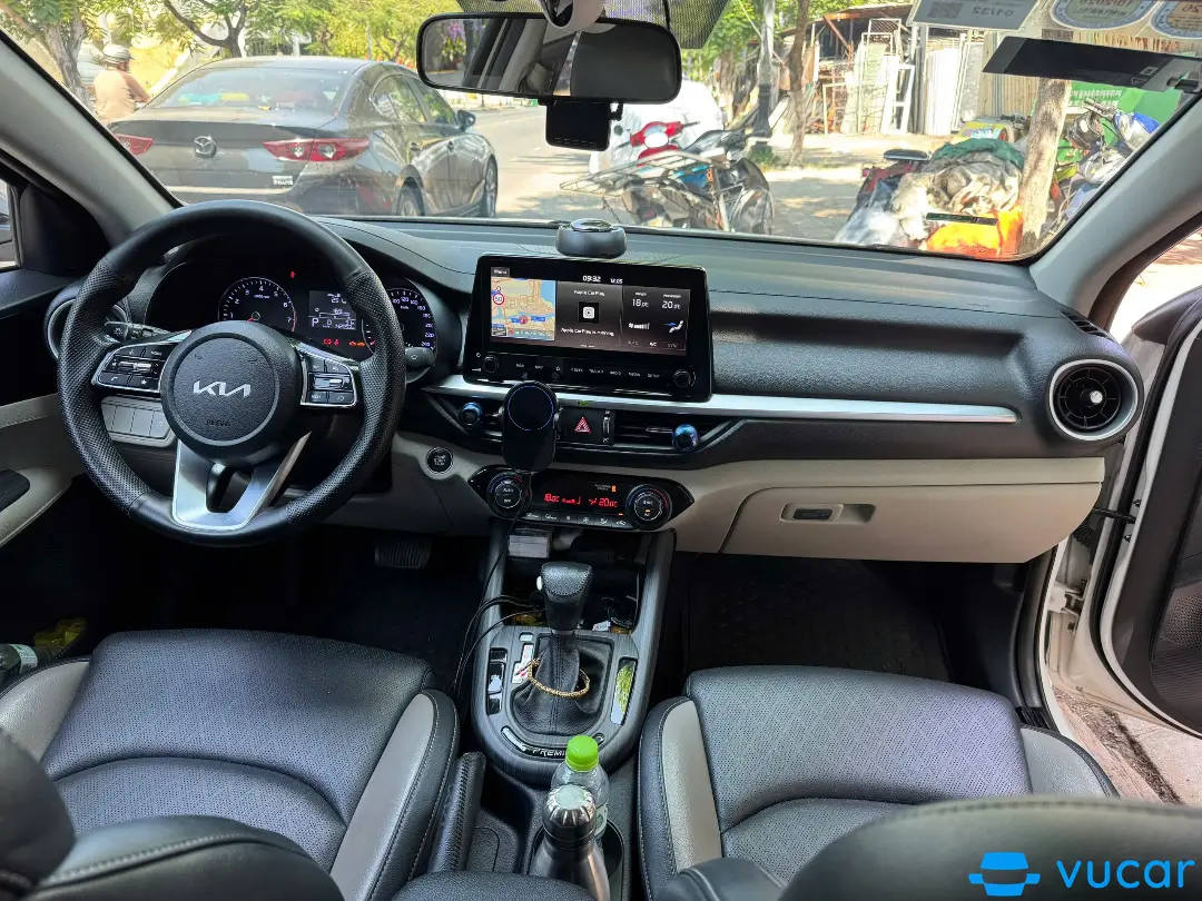 Kia K3 Luxury 1.6 AT 2022 - Nội thất 8