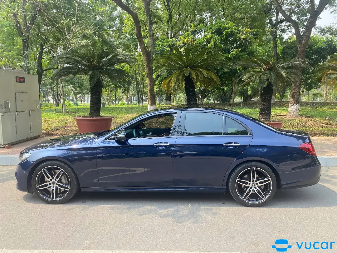 Mercedes-benz E-class E300 AMG 2020 - Ngoại thất 4