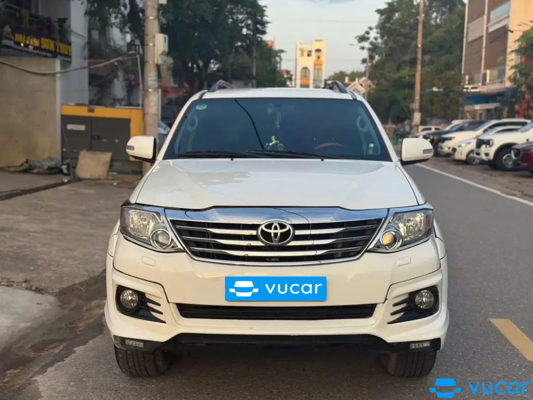 Toyota Fortuner 2.7V 4x4 AT 2016 - Ngoại thất 6