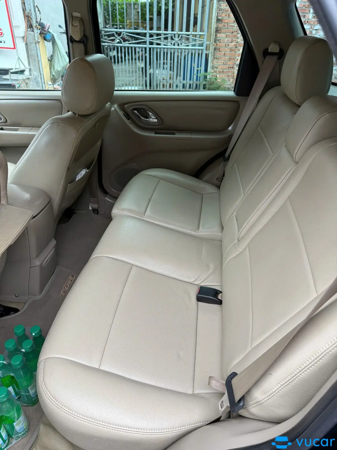 Ford Escape 3.0 V6 2004 - Nội thất 6