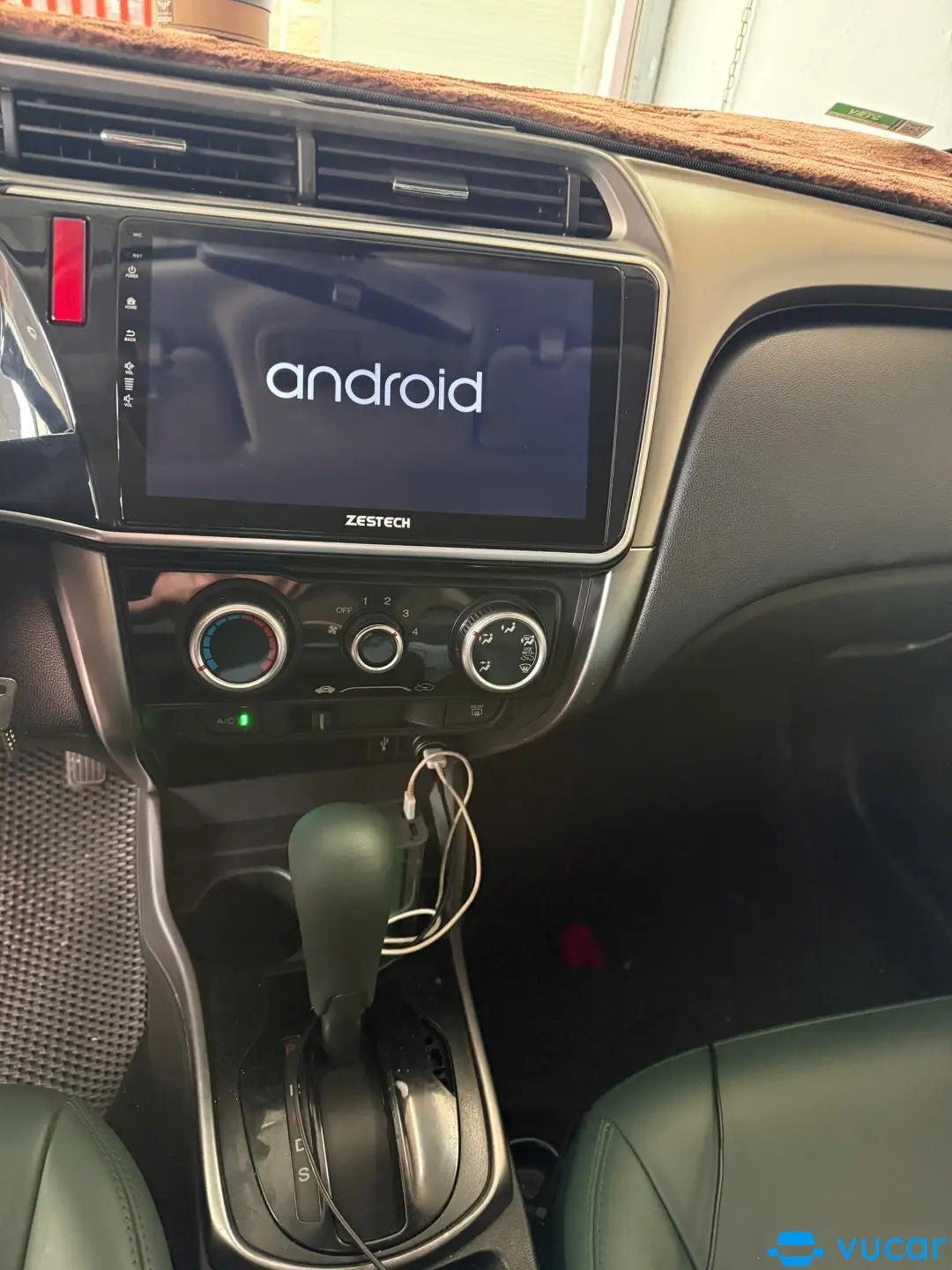 Honda City 1.5 AT 2014 - Nội thất 3