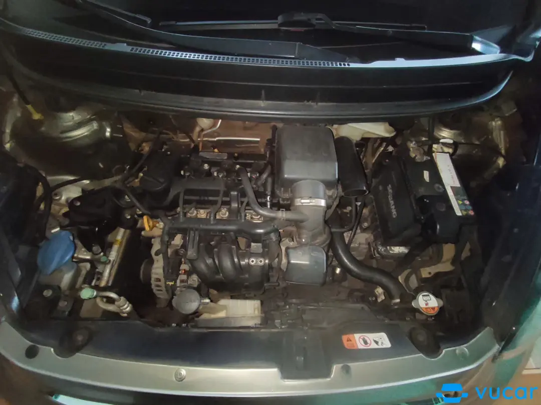 Hyundai Stargazer Cao cấp 1.5 AT 2023 - Khoang động cơ 1