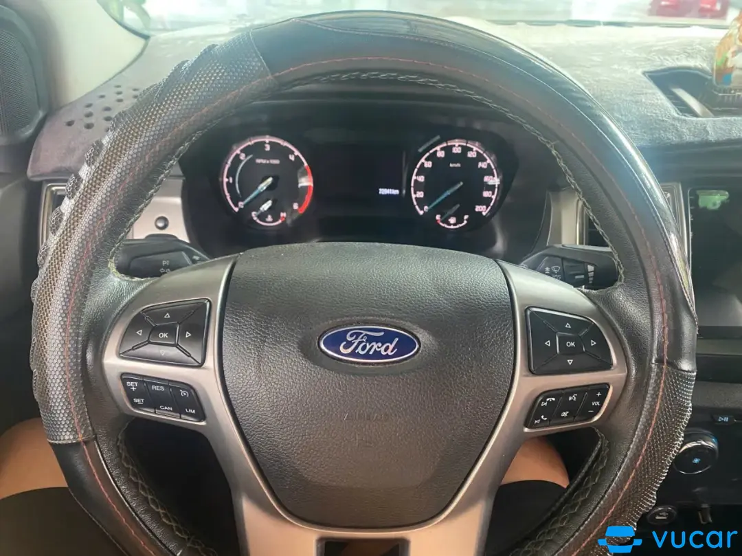 Ford Ranger XLT 2.2L 4x4 MT 2019 - Nội thất 2