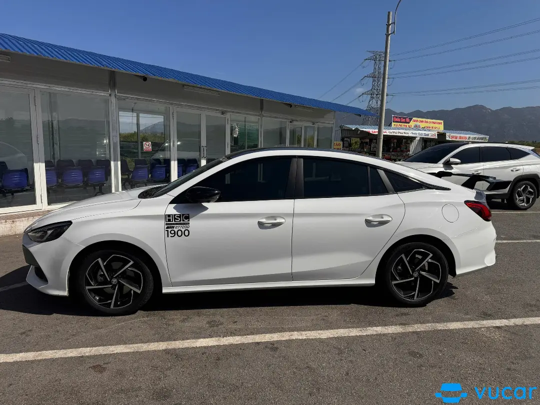 MG 5 Luxury 1.5 AT 2022 - Ngoại thất 4